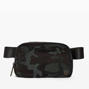 NWT Lululemon Everywhere Belt Bag 1L